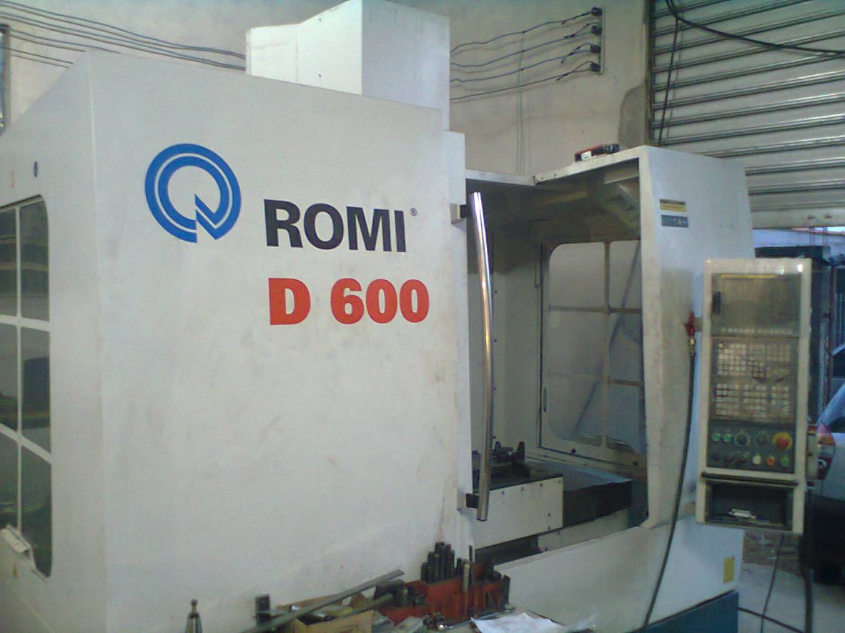 Centro de Usinagem Romi D 600